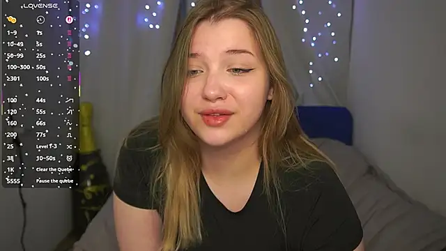 Chat XXX en directo de CuteSharloti