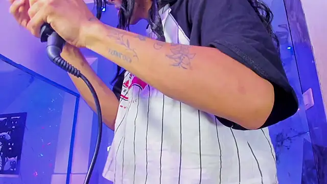 Pertunjukan Kamera Web Isabella_stanford2