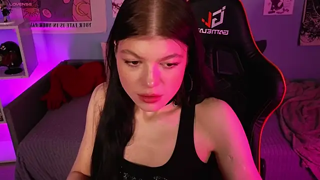 Softeach's Live XXX Chat