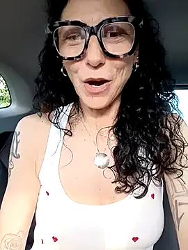 Biricchina6974 লাইভ XXX চ্যাট