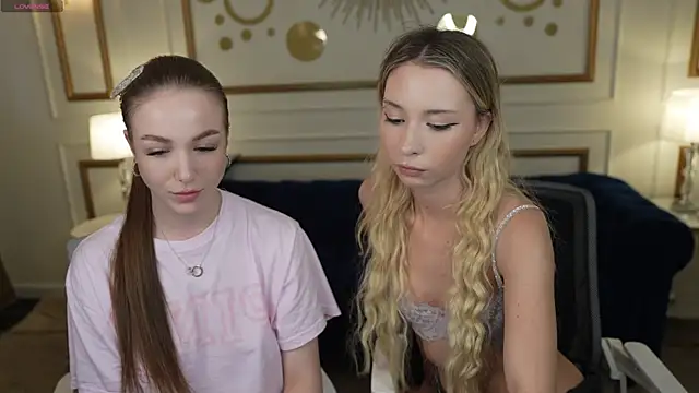 Ella_054のライブXXXチャット