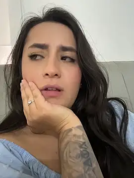 Antonella_Julieta's Webcam Show