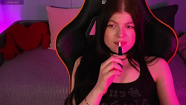 XXX chat uživo modela Softeach