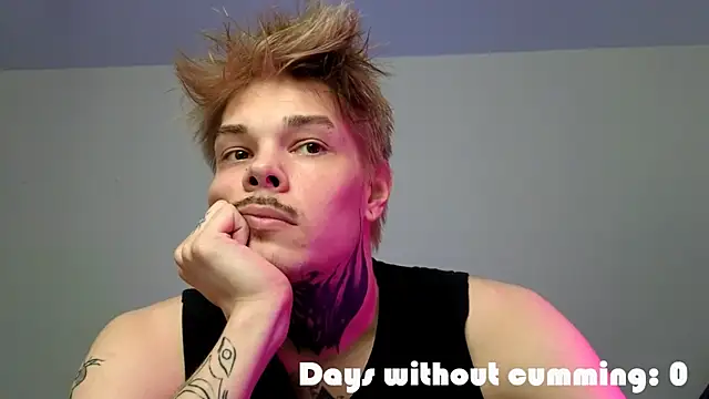 Pokazy przed kamerką – DENIS_HERE