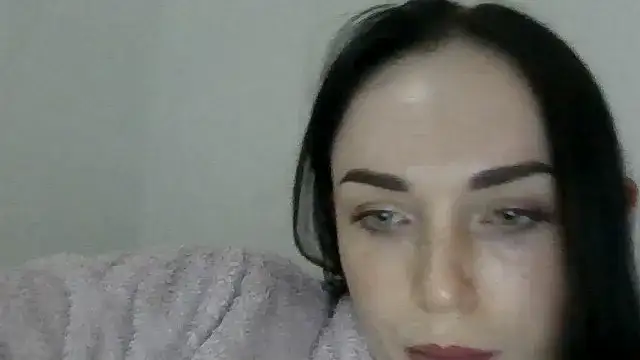 Czat XXX na żywo – Trinsy_Love