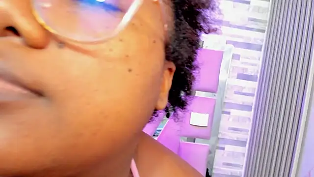 RenataFoxter's Live XXX Chat