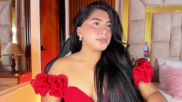 LinnaGardenia 现场XXX聊天