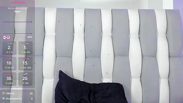 IsaDiiazのライブXXXチャット