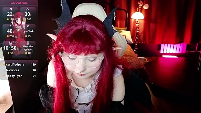 usagi_sasagi: διαδικτυακό σόου στην κάμερα