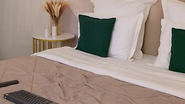 milaleoneli – Live XXX-chat