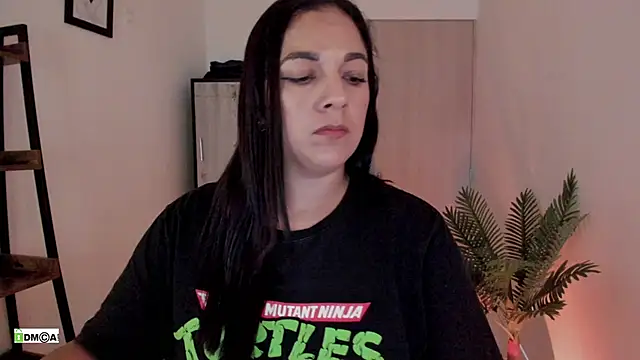 urcute_kitten's Live XXX Chat