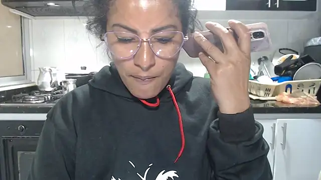 kateleyagrey's Live XXX Chat