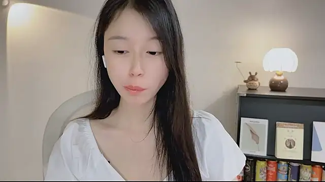 XXX chat uživo modela Onechestnut