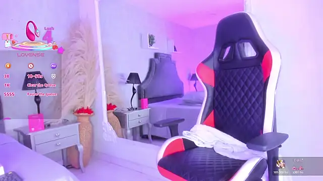 KarelyMitchel's Live XXX Chat