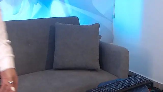 Chat +18 de sofiasteven ao vivo