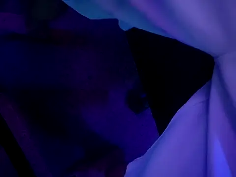 chronic_vibez's Live XXX Chat