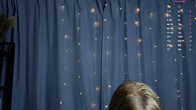 LanaRoxxyのライブXXXチャット