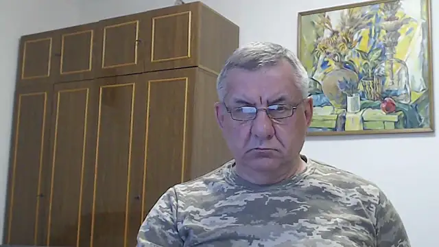 Онлайн чат XXX machomale3