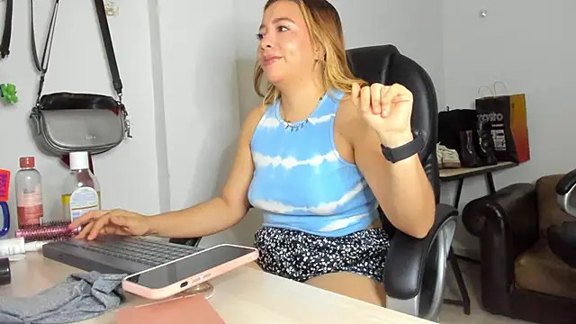 alma_fenixn Live XXX chat