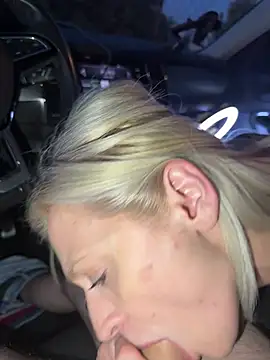 HOTLadyluna's Live XXX Chat