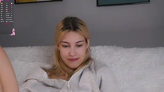 AngelicRice Adlı Modelin Canlı XXX Sohbeti