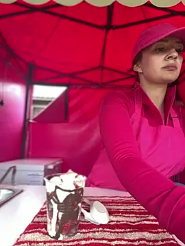 Czat XXX na żywo – Samyra_Biker12