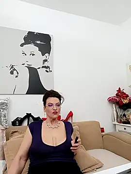 RebeccaNobleのライブXXXチャット