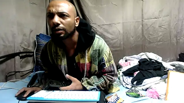 Camodick 现场XXX聊天