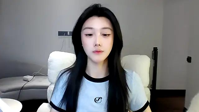 MedeLineayr 现场XXX聊天