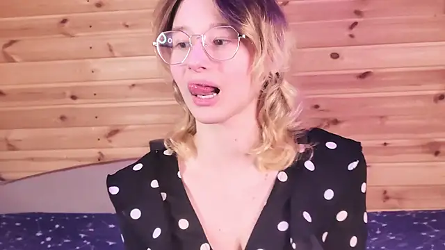 Silva-TailllのライブXXXチャット