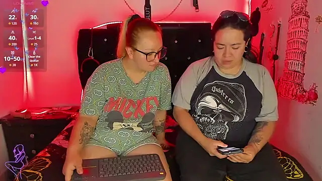 Czat XXX na żywo – katieeandsharonn