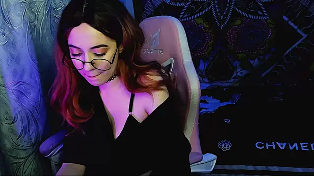 Sembang XXX Secara Langsung Moniikaaa