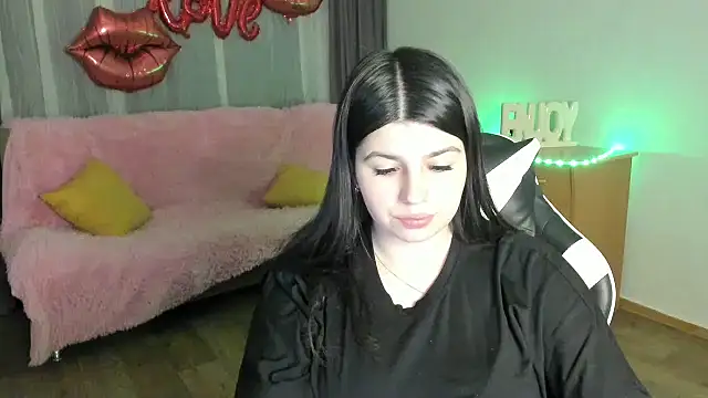 KisaModel's Live XXX Chat