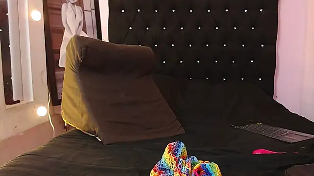 kittybonxx 现场XXX聊天