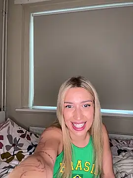 Show de BlondeChiara na webcam