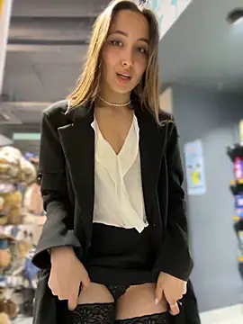 Pokazy przed kamerką – ICrazyOneIRL