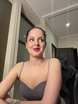 XXX chat uživo modela Evayra