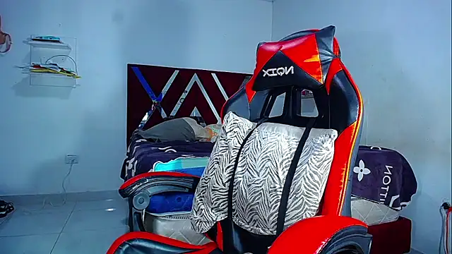 Chatroom XXX en direct de DanisaBrown