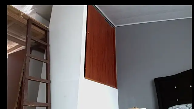 Emilia_1995 Live XXX-Chat