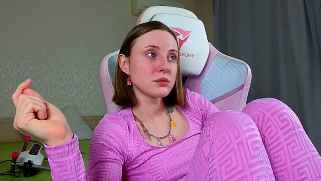 Chat XXX en directo de Cowell_Adelina