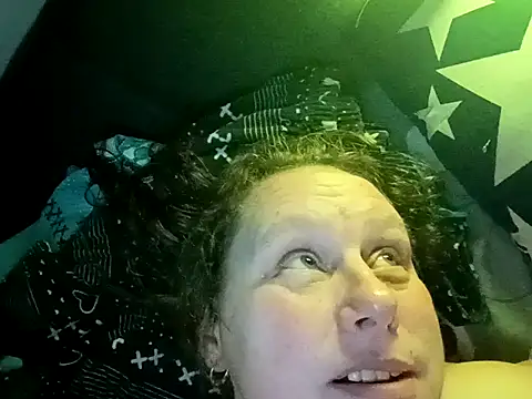 Chat XXX en directo de Jahudka47