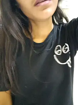 Teri_lella Show in webcam