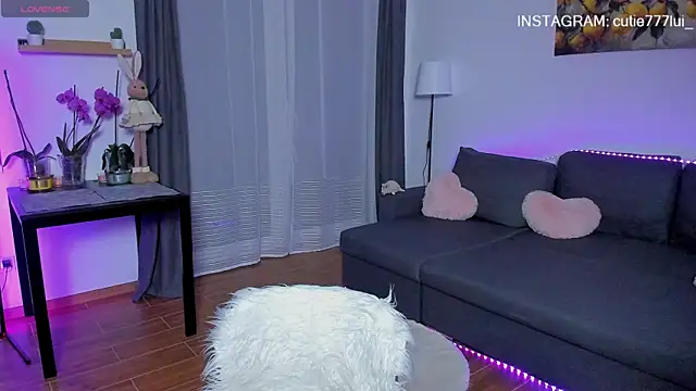 Lui_Cute লাইভ XXX চ্যাট