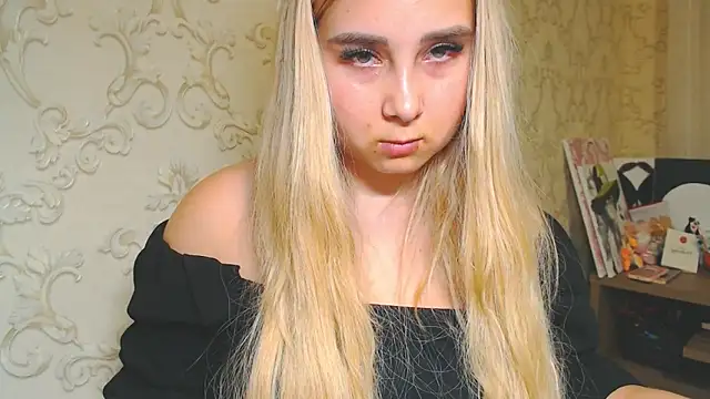 DolphinDreams Adlı Modelin Canlı XXX Sohbeti