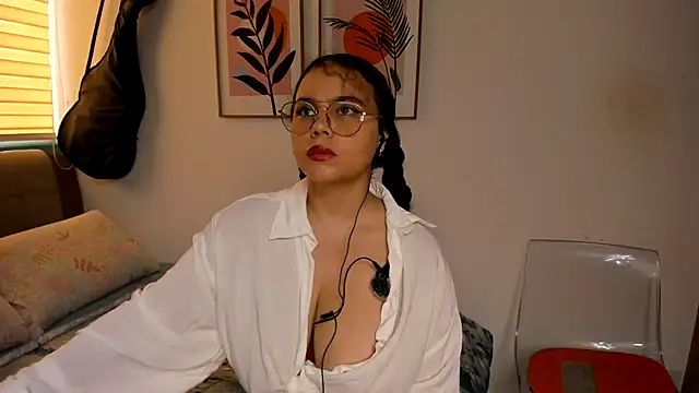XXX chat uživo modela Bloom_Noor