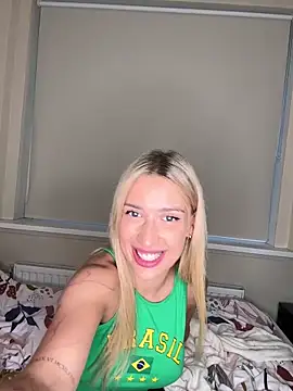 Show de BlondeChiara na webcam