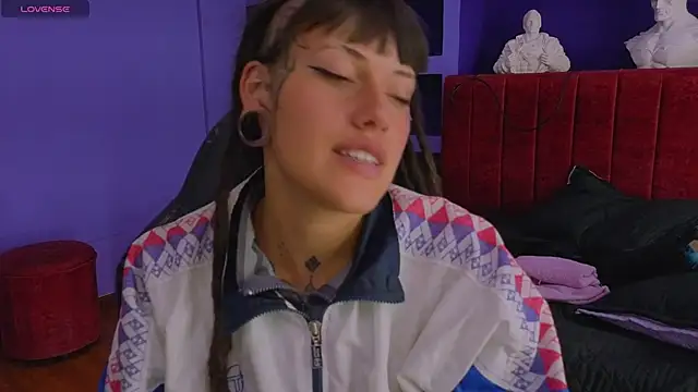 _sharlotte777のライブXXXチャット