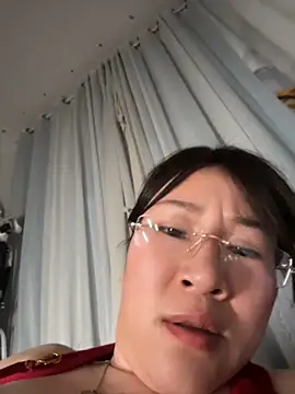 liqinqin-5201's Webcam Show