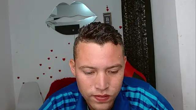 sven_fox723 Pertunjukan Webcam