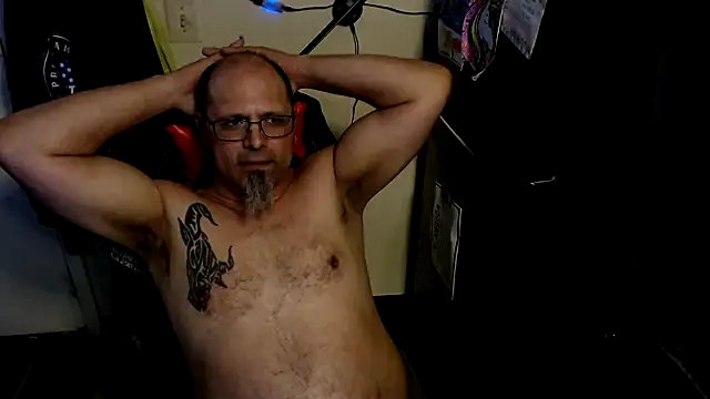 KrazyLegz Show Webcam